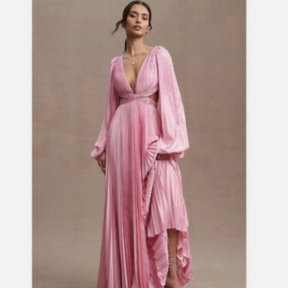 Mac Duggal Elegant Pink Pleated long sleeve cut out Maxi Dress